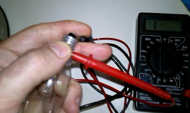 We check the lamp with a multimeter