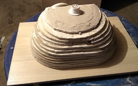 Gootsteen gemaakt van houten platen - 1