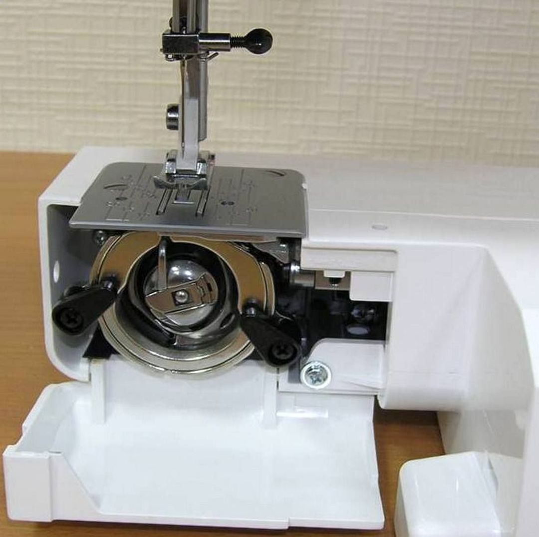 Swing shuttle in the sewing machine what it is: characteristics of the swing shuttle, other types of shuttles, how to choose the shuttle correctly.