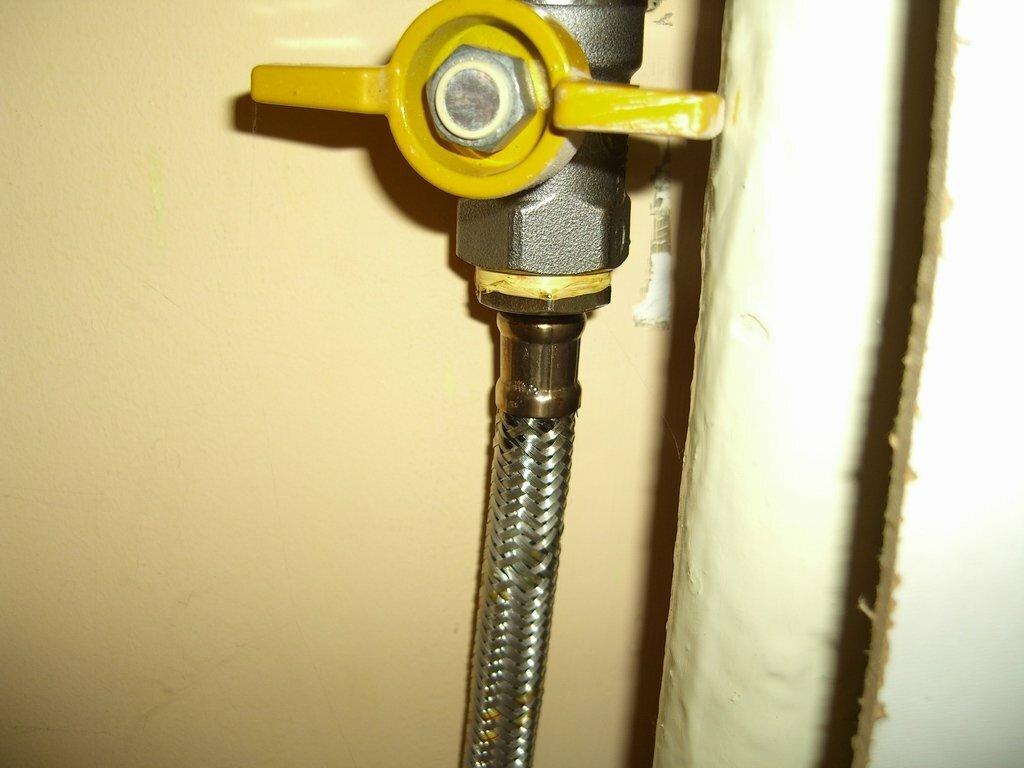Gas supply valve