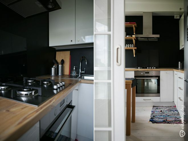 Bílá kuchyně ve tvaru U 6 m2. m.: design s deskou stolu