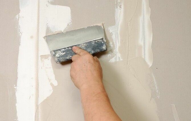 Tynkowanie ścian z płyt gipsowo-kartonowych: do tapet, do malowania, własnymi rękami, porady, wideo