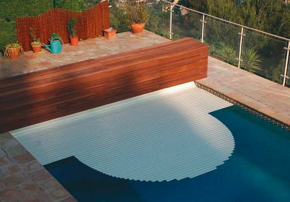 Calcul de la ventilation et de l’évaporation de l’eau de la surface de la piscine: comment faire – Setafi