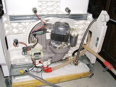 Hvordan demontere en Hansa oppvaskmaskin? Gjør-det-selv Hans oppvaskmaskin reparasjon - Setafi