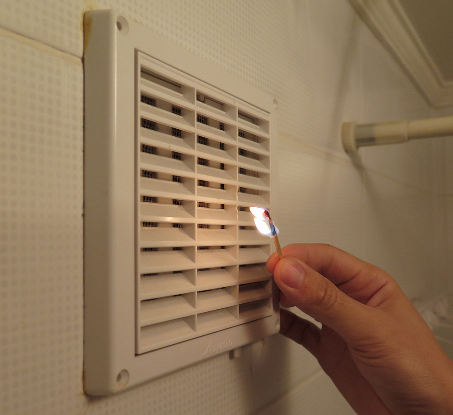 Ilmastoinnin korjaus wc: ssä ja kylpyhuoneessa: kuinka korjata huppu kylpyhuoneessa omin käsin