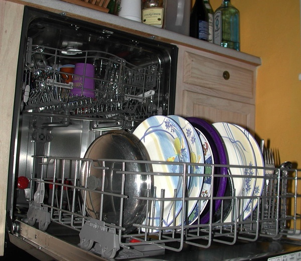 Melyek a Kaiser mosogatógép hibái: hibakódok, mit jelentenek és hogyan javíthatók, áttekintés - Setafi