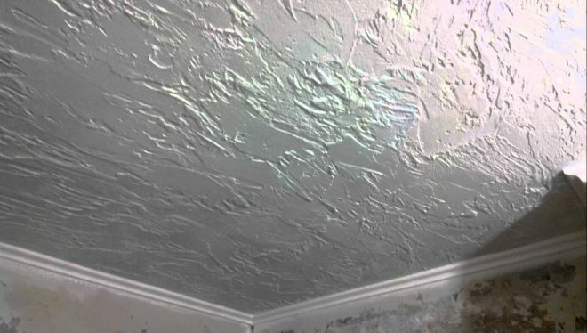 Putty ceiling in the kitchen