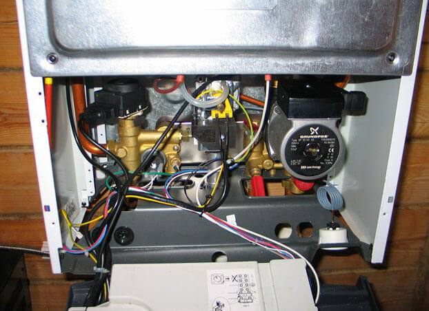 Checking the electrical wiring of the gas boiler