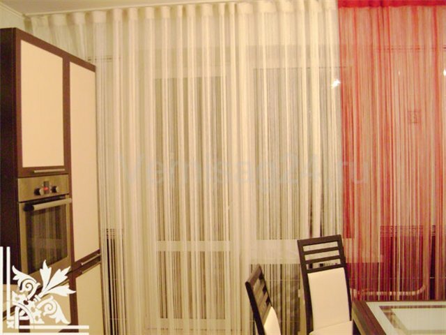 Filamentne zavese v kuhinji