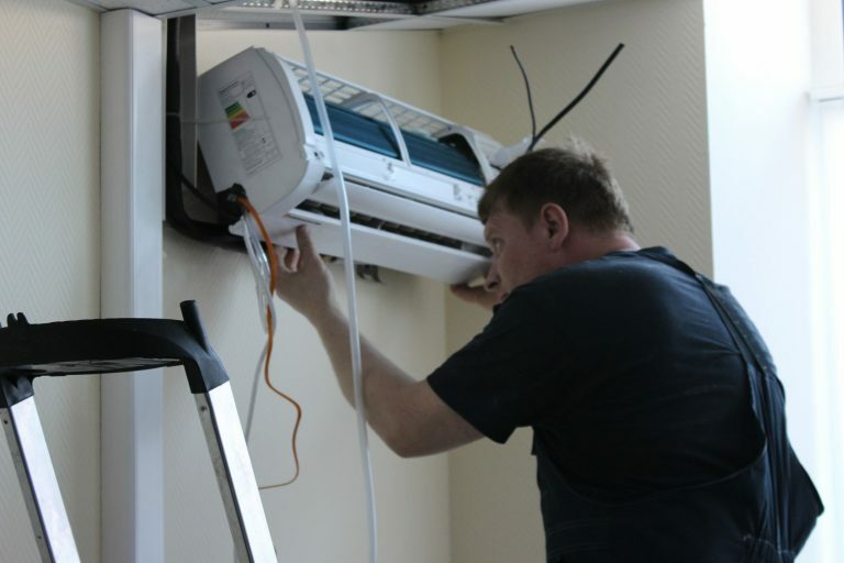 Installation of the indoor unit of the air conditioner