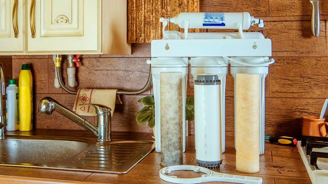 En vandhane til drikkevand i køkkenet: hvordan man vælger, installation