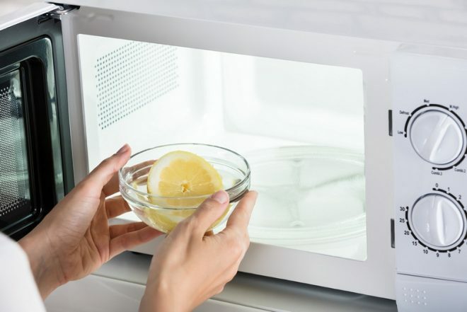 Microwave cleaning with citric acid