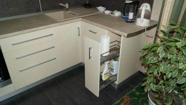 Drawers pull-out