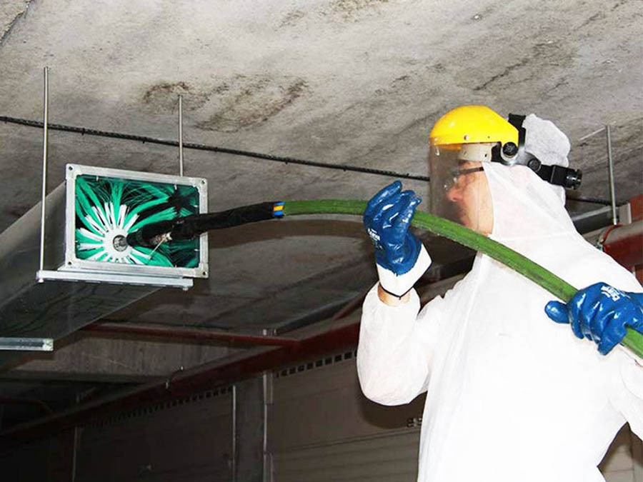Mekanisk rengøring af ventilationskanaler