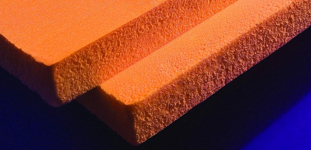 The edges of the foam sheets