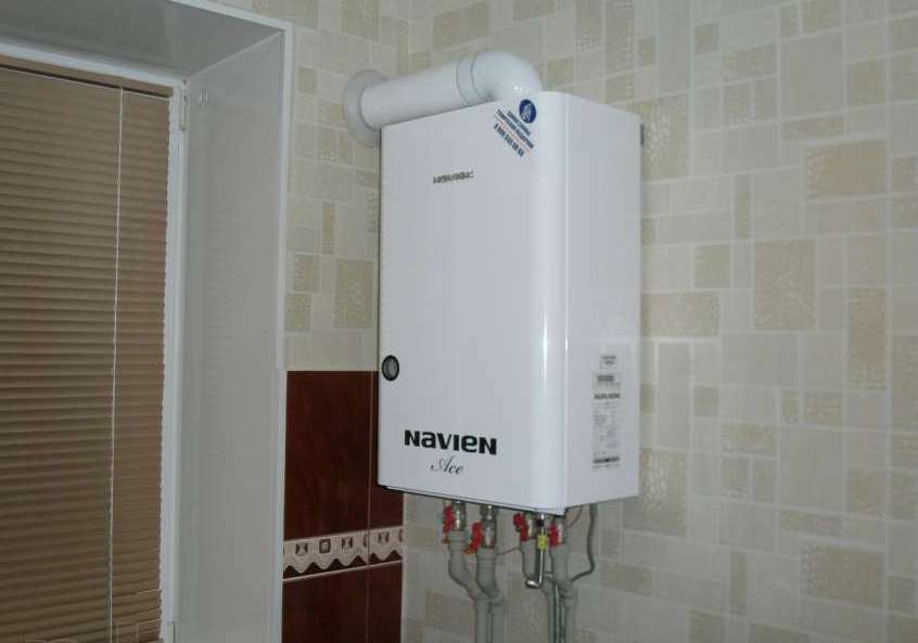 Double-circuit boiler for heating and hot water supply
