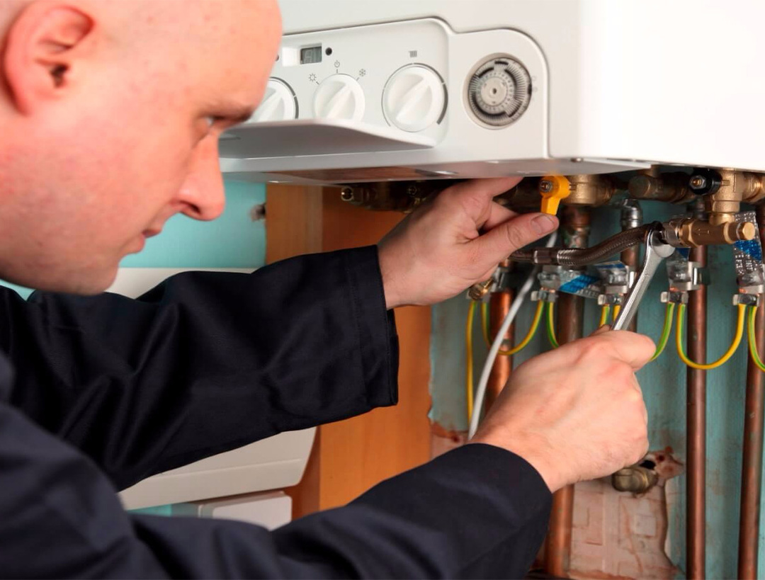 Connecting communications to the heating boiler