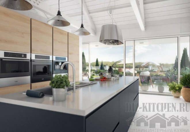 Bluewood-Küche mit Kochinsel kombiniert mit dem Wohnzimmer