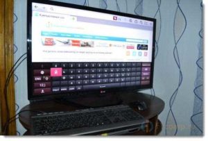 Een draadloos toetsenbord verbinden met Smart TV