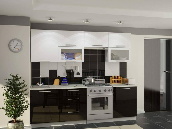 Bucătărie neagră cu dulapuri de perete și bază