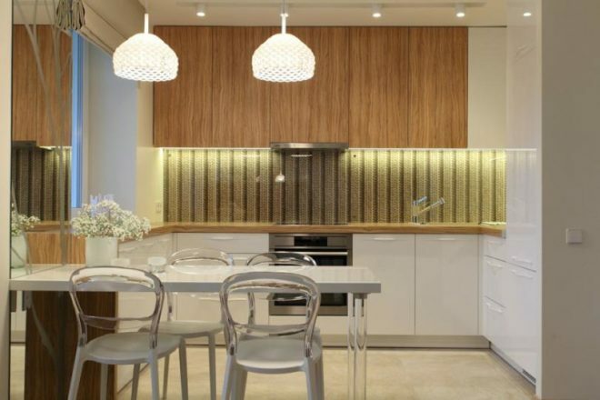 Zoning the kitchen with light
