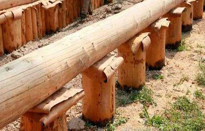 Fondazione colonna in legno