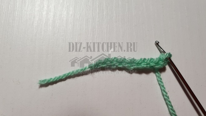 We start to knit leaves