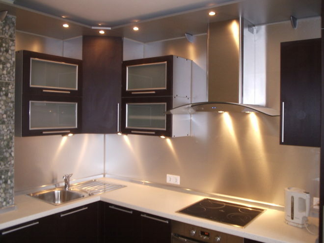 Iluminação LED para armários de cozinha