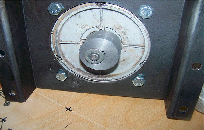Vibrating table: step-by-step instructions, materials, tools, construction, installation, selection of an electric motor