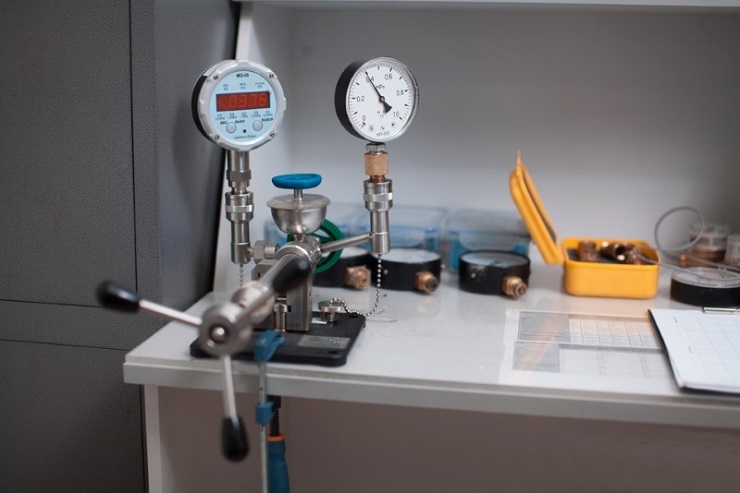 Manometri za merjenje tlaka plina: pregled vrst števcev, njihova zasnova in načelo delovanja