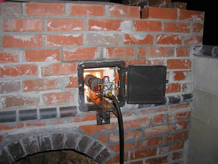 הקמת קירות התנור