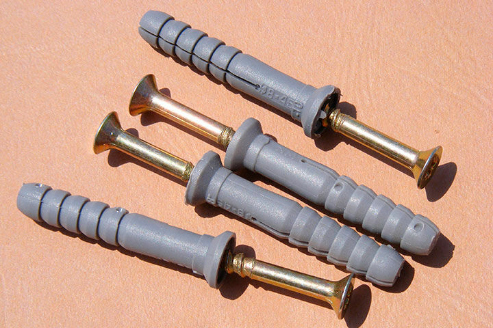 Fasteners for fixing the ceiling dryer