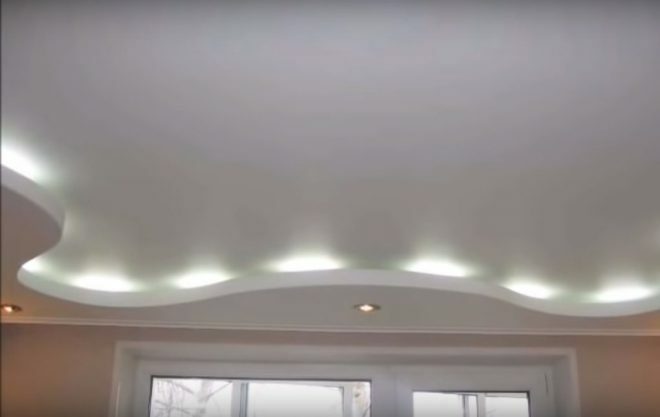 Satin two-level ceiling