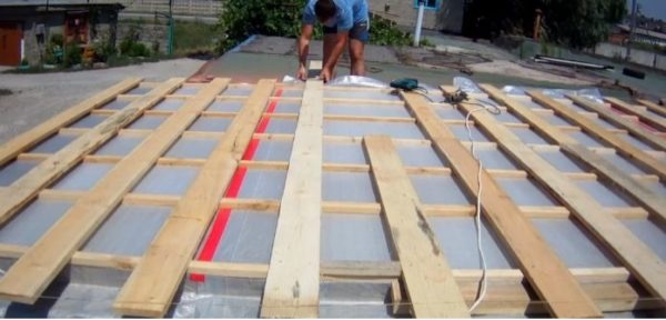 Insulation of a pitched roof 7