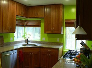 Vor- und Nachteile der olivfarbenen Farbe in der Küche
