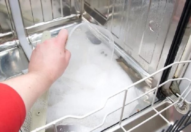 Can I put Fairy in the dishwasher? Is this acceptable or will it cause a malfunction? – Setafi