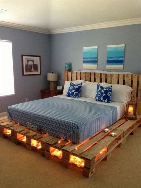 Illuminated pallet bed