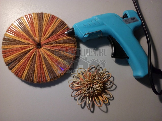 Flower glue gun