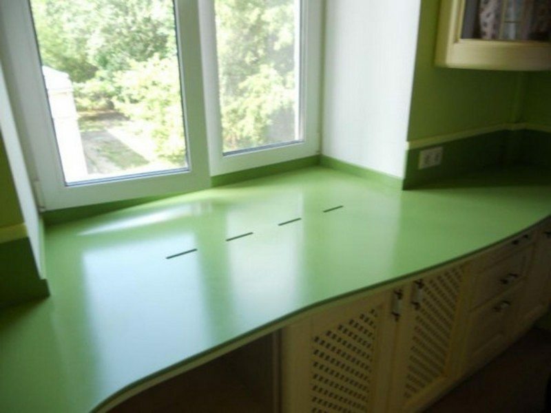Countertop-sill in the kitchen