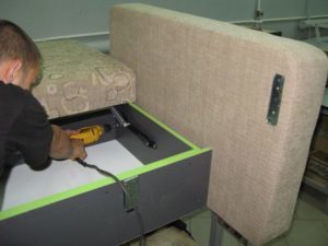 How to assemble a sofa "Eurobook": the choice of tools, the procedure for work