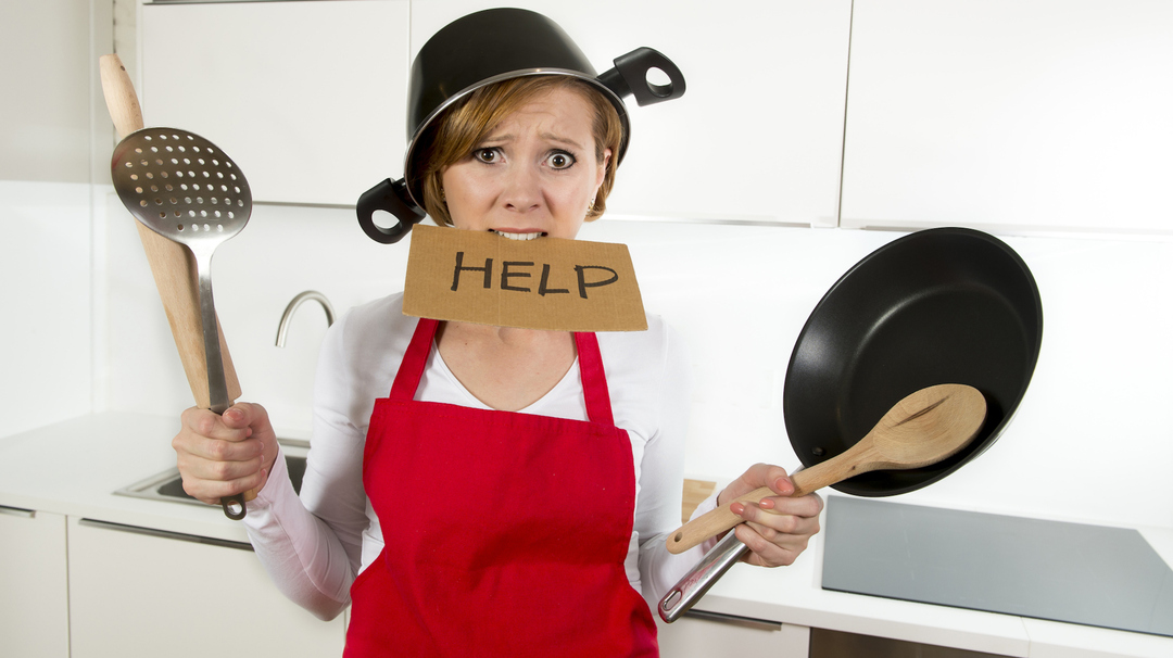 How to clean a non-stick frying pan