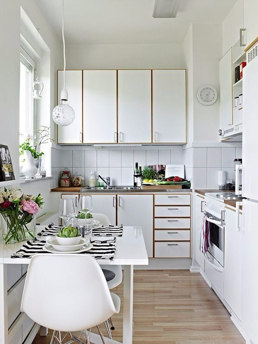 Väikese köögi kaasaegne disain