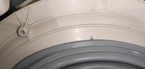 how to remove the seal on the LG washing machine - 11
