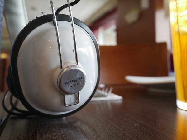 Active Noise Canceling Headphone Rating: Which Models and Brands are the Best - Setafi