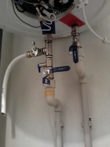 How to connect to the water heater in the apartment: the scheme, the sequence of actions and important nuances