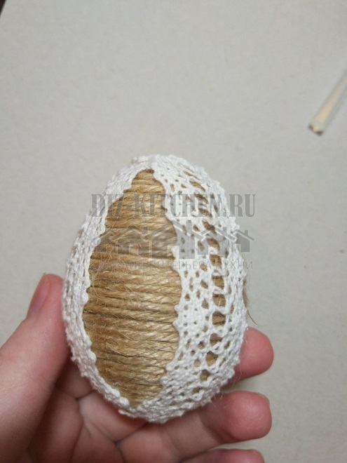 DIY veľkonočné vajíčko z jutového špagátu