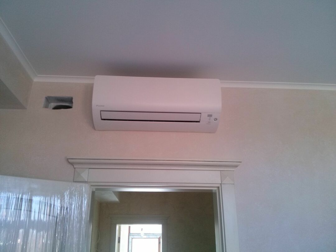 Instalarea unui aparat de aer condiționat pe coridor: regulile pentru alegerea celui mai bun loc pentru aer condiționat