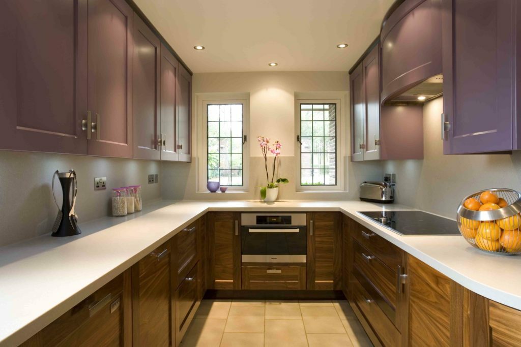 U-shaped layout in the kitchen