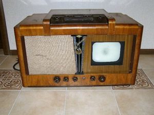 Old TV that can be profitably sold: models and the cost of television