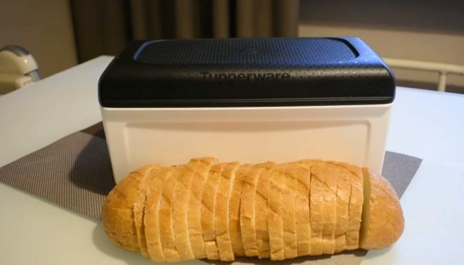 Vacuum Bread Storage Device